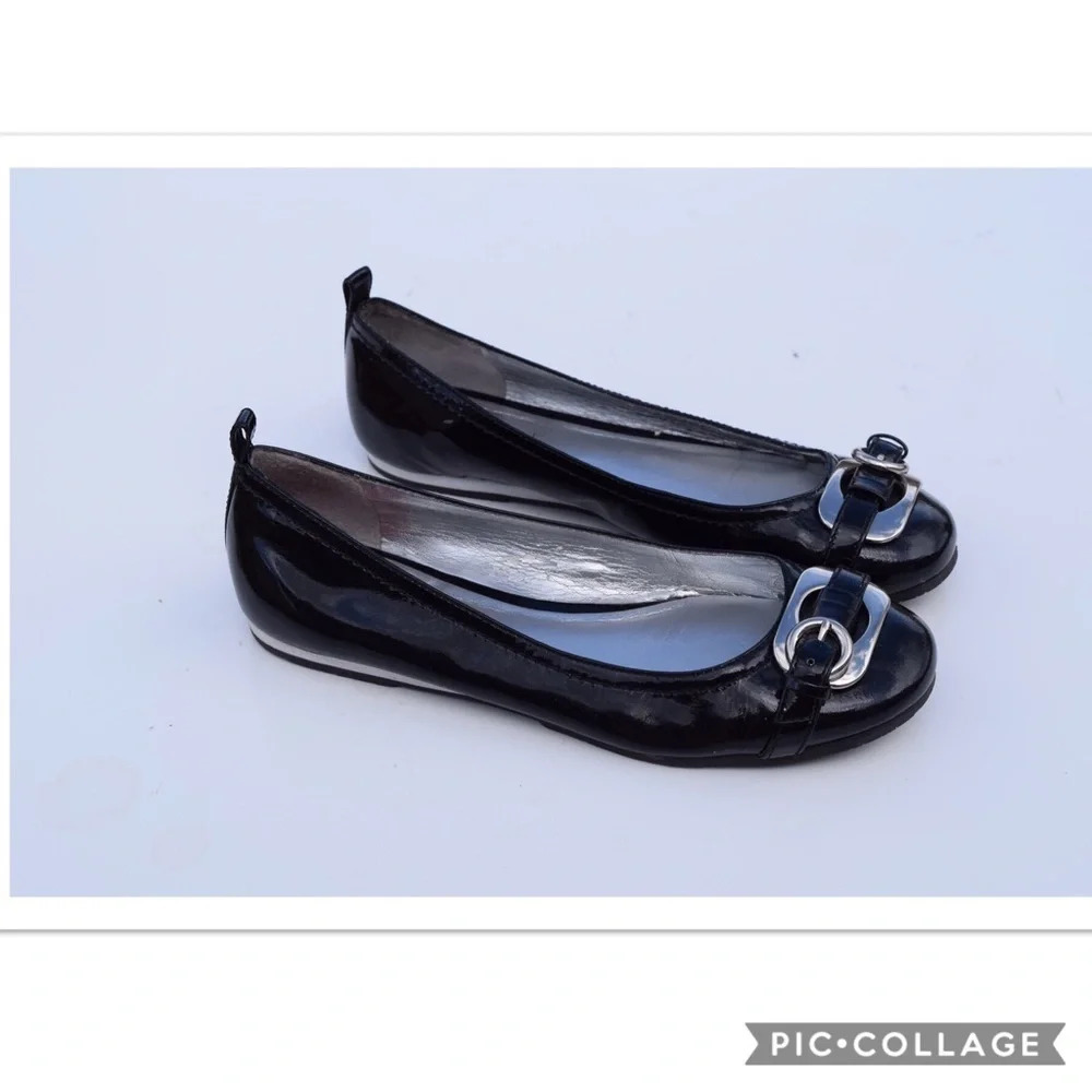 Michelle D flats